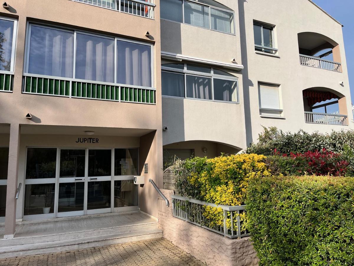 Studio Climatise Avec Jardin Et Plage A 250M Сен-Мандрие-сюр-Мер Экстерьер фото
